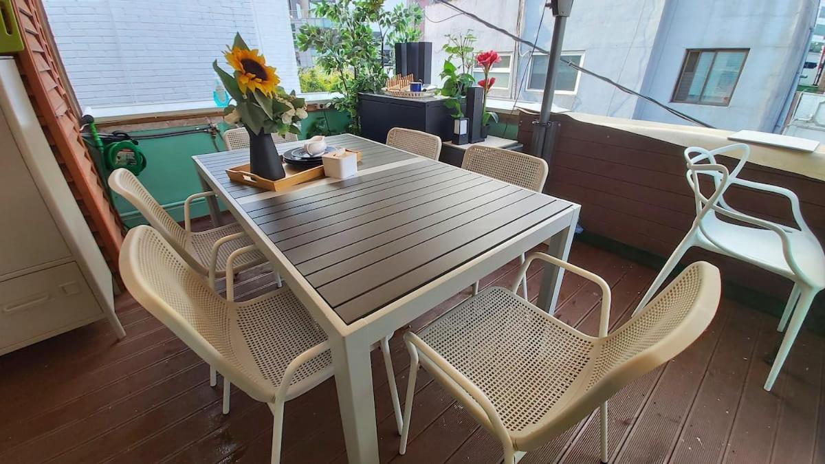 Party House Hongdae Holiday home